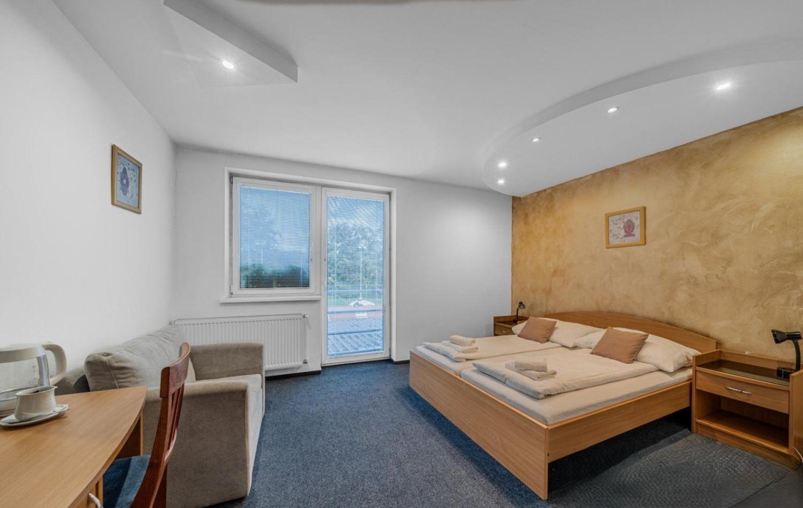 פריבידזה Raketa Residence, Restaurant & Hotel מראה חיצוני תמונה