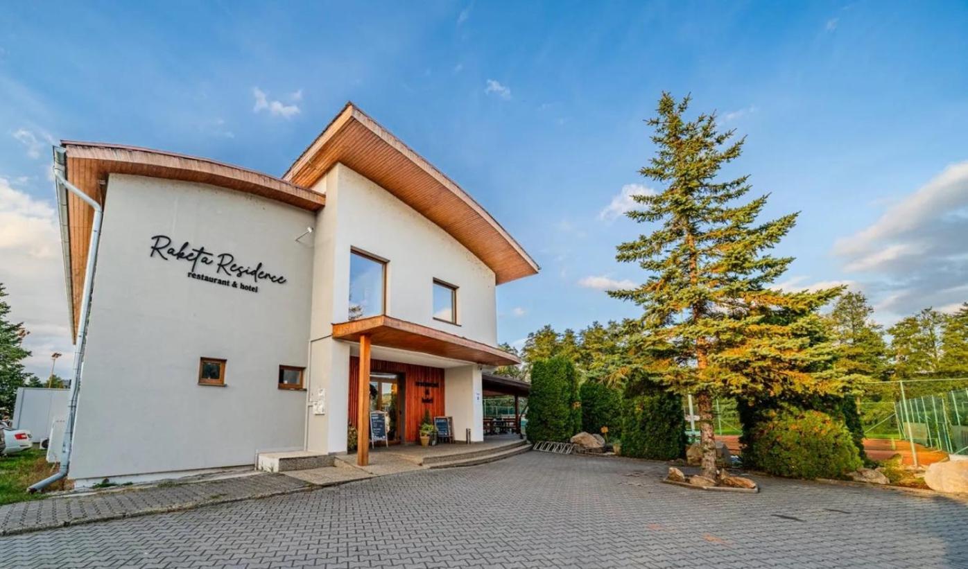 פריבידזה Raketa Residence, Restaurant & Hotel מראה חיצוני תמונה