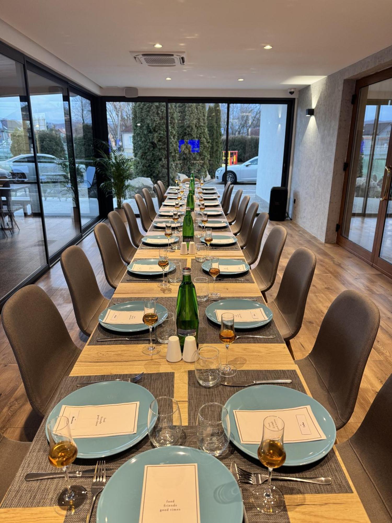 פריבידזה Raketa Residence, Restaurant & Hotel מראה חיצוני תמונה